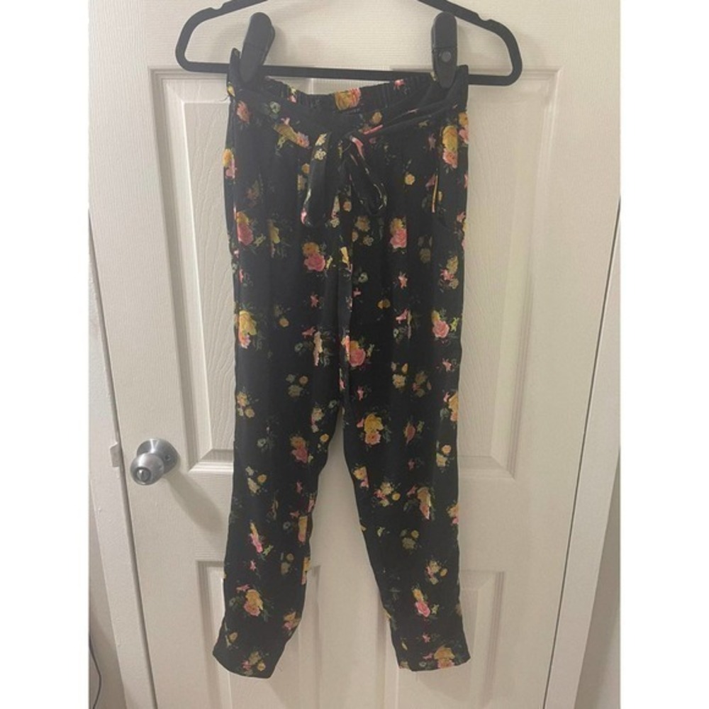 Forever 21 Black Floral Harem Pants Size Small